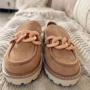 Pierre Dumas Camel Loafers with Chain Accent